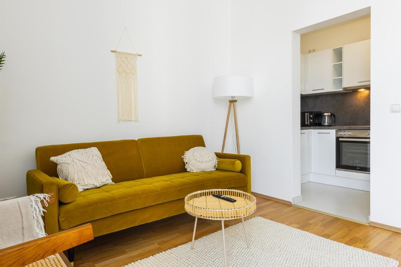 Bright Stylish Apartment With A Balcony In A Top Location Wien Eksteriør billede