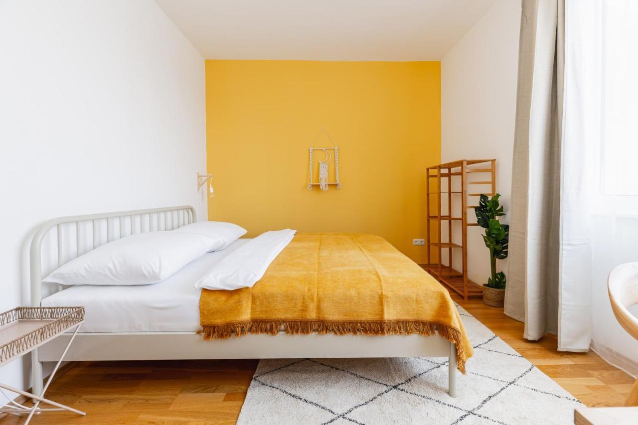 Bright Stylish Apartment With A Balcony In A Top Location Wien Eksteriør billede