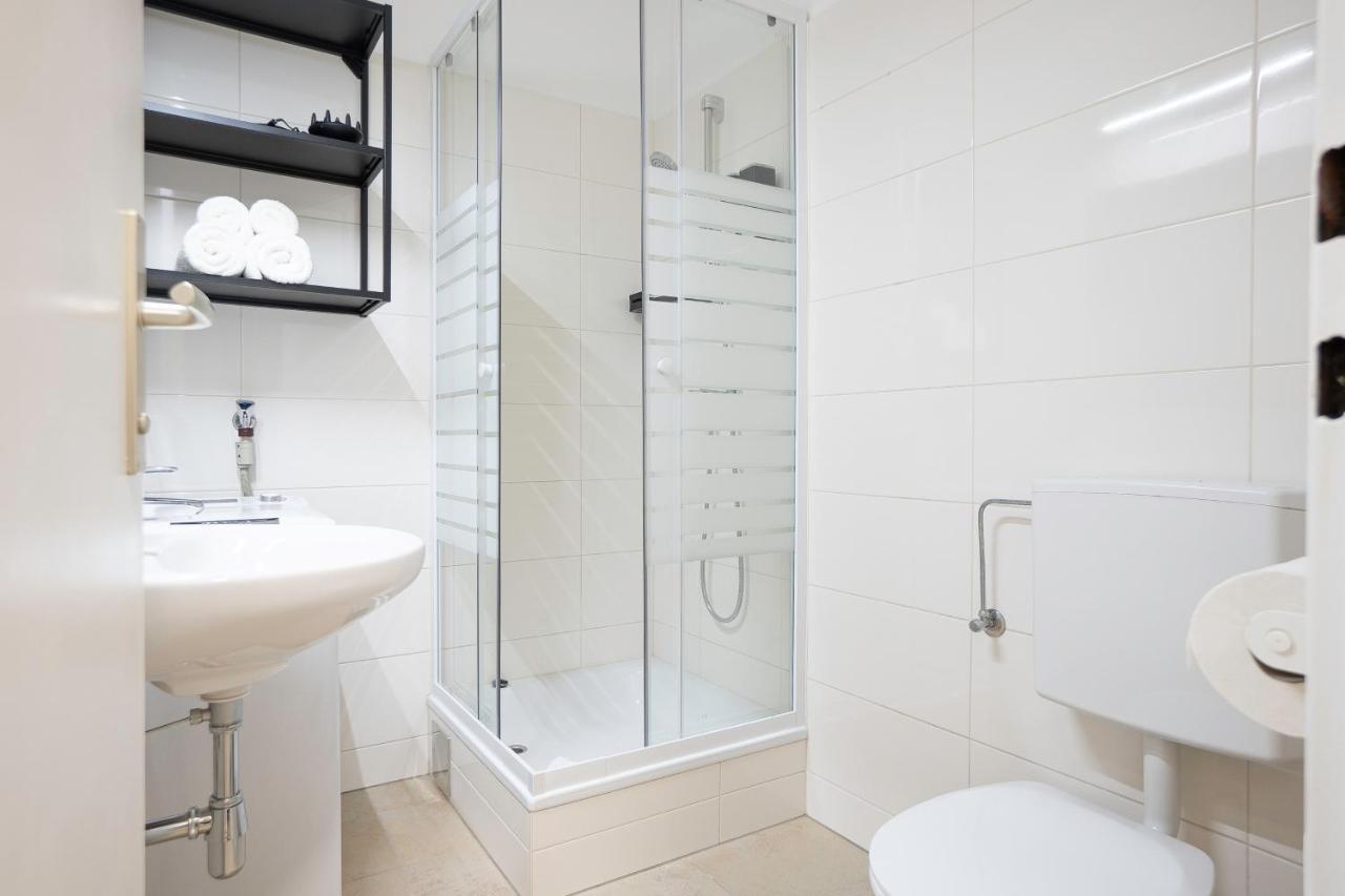 Bright Stylish Apartment With A Balcony In A Top Location Wien Eksteriør billede