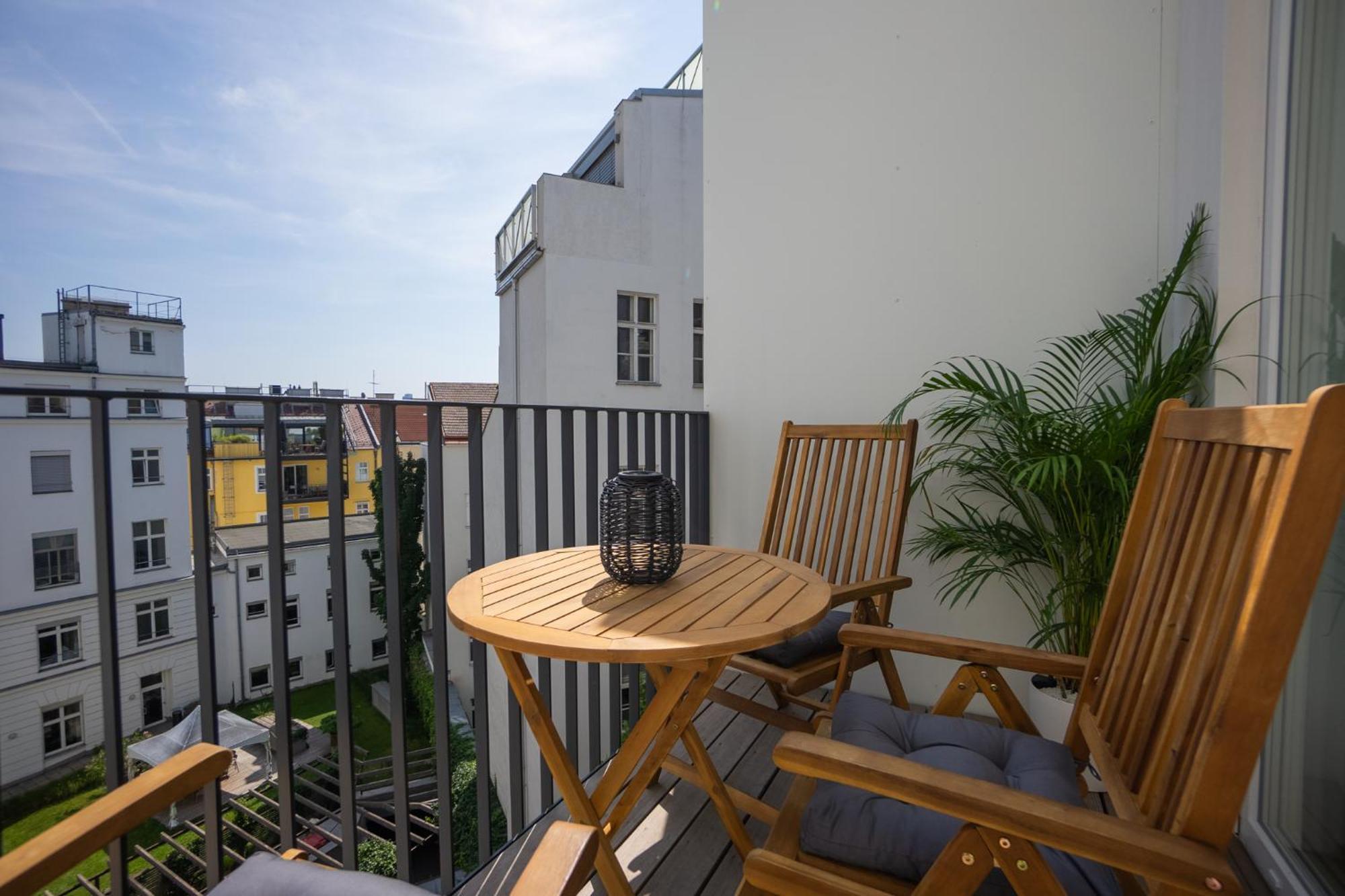 Bright Stylish Apartment With A Balcony In A Top Location Wien Eksteriør billede